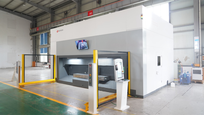 Lézeres automatizált hegesztőberendezés akkumulátoros hideglemezekhez